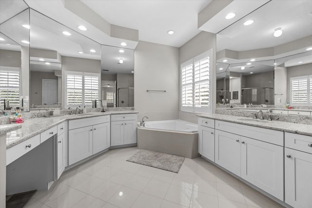 108 Casa Circle, Jupiter, FL 33458