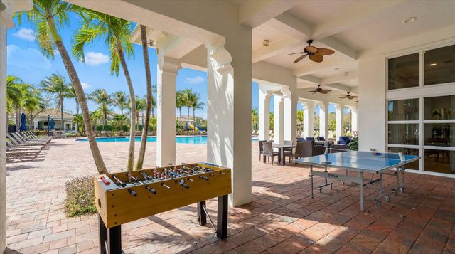 108 Casa Circle, Jupiter, FL 33458