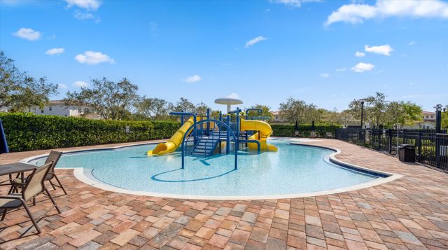 108 Casa Circle, Jupiter, FL 33458