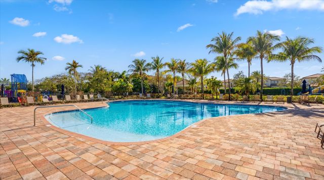 108 Casa Circle, Jupiter, FL 33458