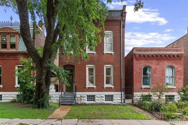 2715 Shenandoah Avenue, St Louis, MO 63104