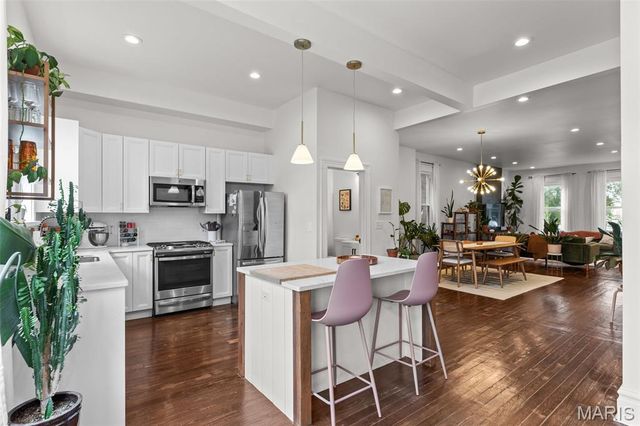 2715 Shenandoah Avenue, St Louis, MO 63104