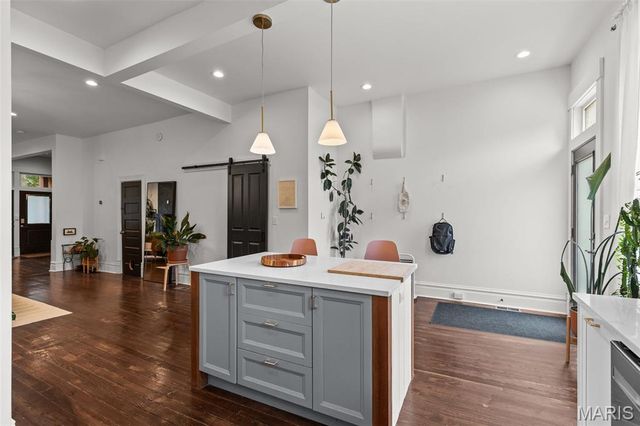 2715 Shenandoah Avenue, St Louis, MO 63104