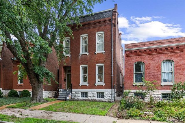 2715 Shenandoah Avenue, St Louis, MO 63104