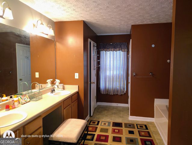 635 Paper Creek Drive, Lawrenceville, GA 30046