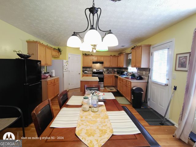 635 Paper Creek Drive, Lawrenceville, GA 30046