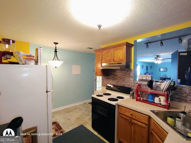 635 Paper Creek Drive, Lawrenceville, GA 30046