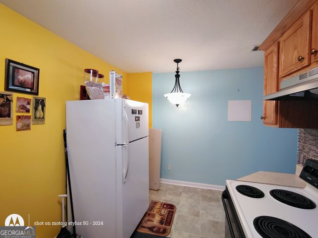 635 Paper Creek Drive, Lawrenceville, GA 30046