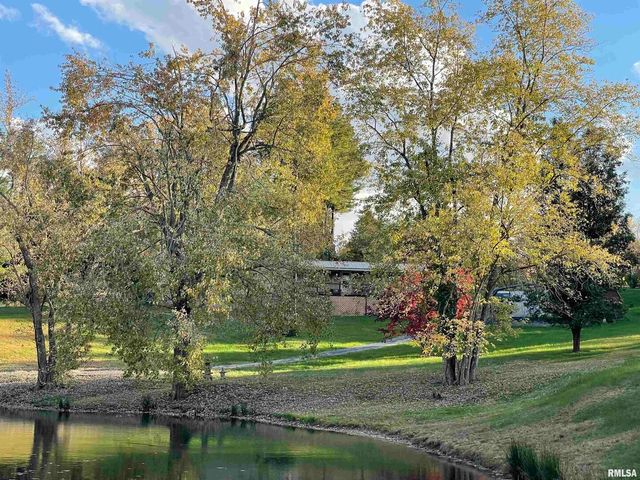 557 TWIN OAKS Drive, Cobden, IL 62920