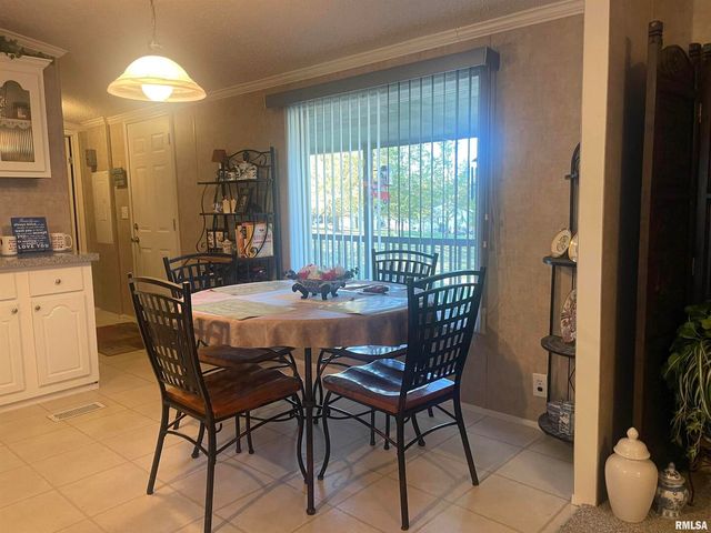 557 TWIN OAKS Drive, Cobden, IL 62920