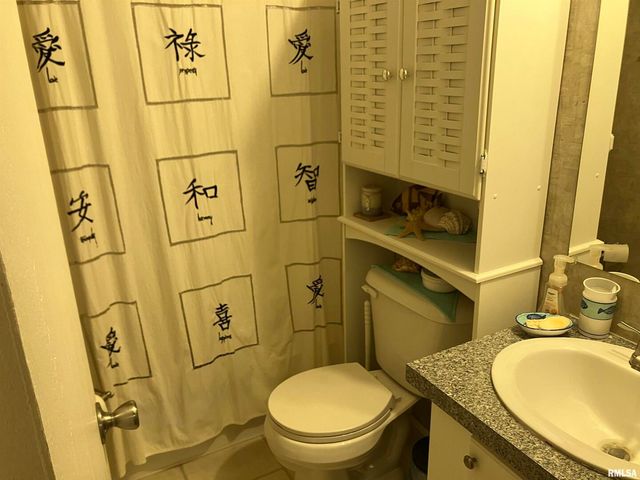 557 TWIN OAKS Drive, Cobden, IL 62920