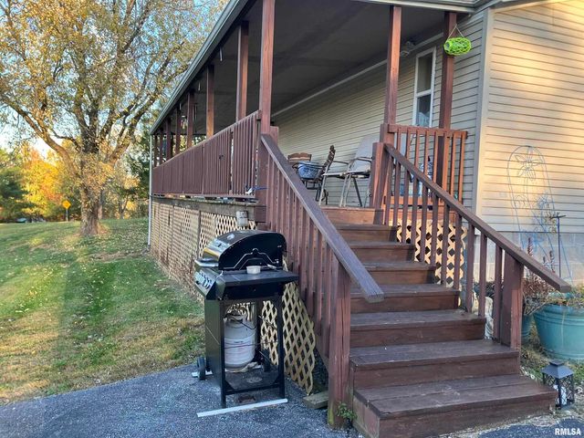 557 TWIN OAKS Drive, Cobden, IL 62920