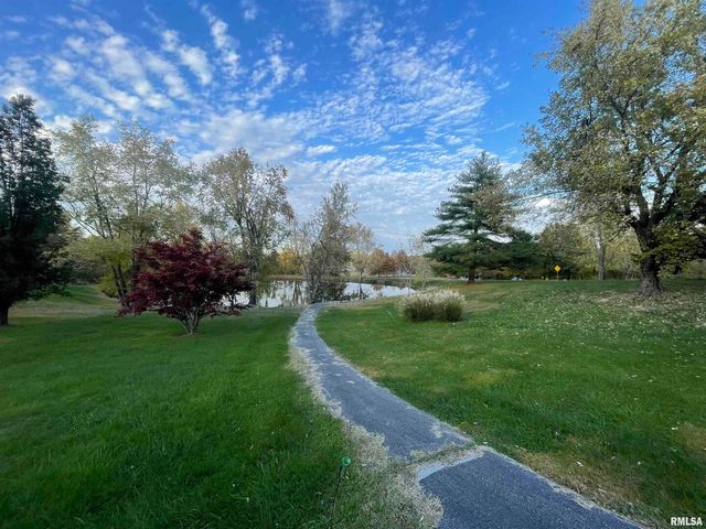 557 TWIN OAKS Drive, Cobden, IL 62920