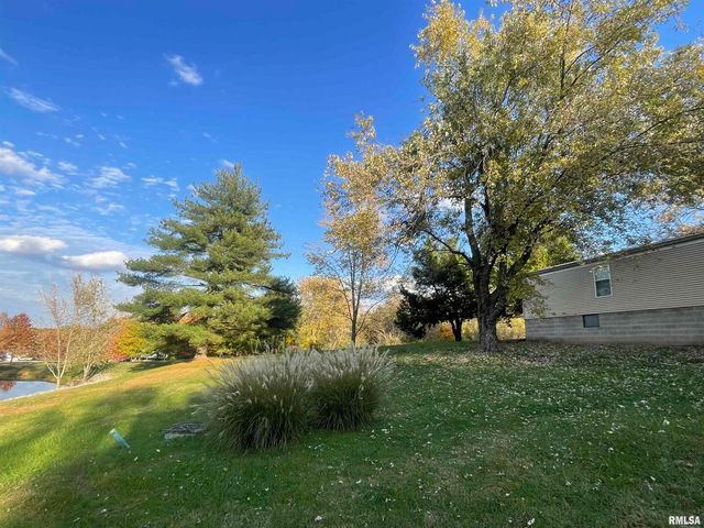 557 TWIN OAKS Drive, Cobden, IL 62920