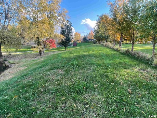 557 TWIN OAKS Drive, Cobden, IL 62920