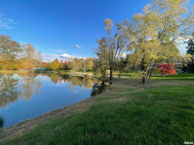 557 TWIN OAKS Drive, Cobden, IL 62920