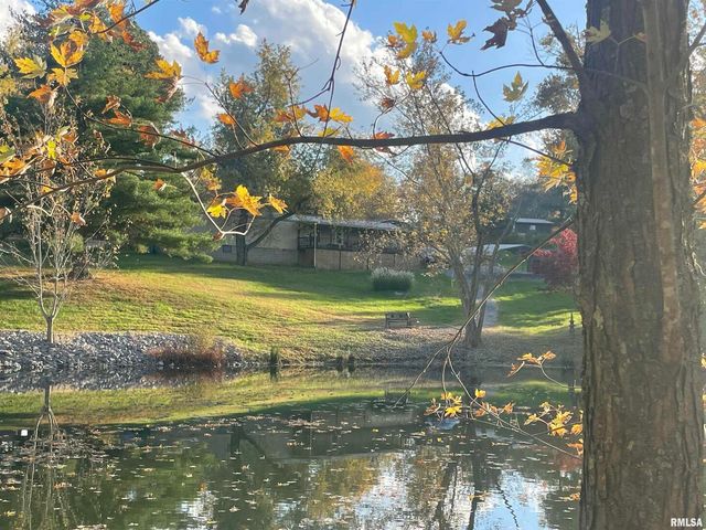 557 TWIN OAKS Drive, Cobden, IL 62920