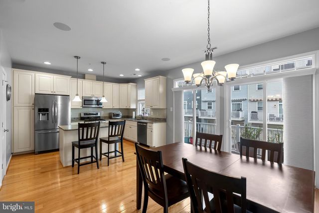 2065 CASE RD, Baltimore, MD 21222