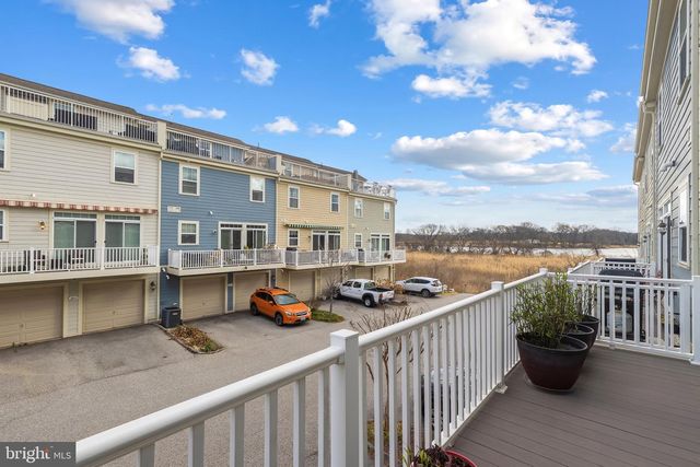 2065 CASE RD, Baltimore, MD 21222