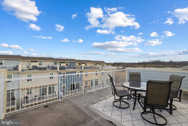 2065 CASE RD, Baltimore, MD 21222