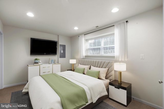 2065 CASE RD, Baltimore, MD 21222