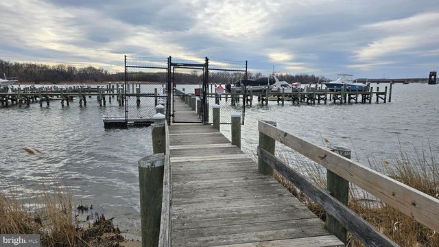 2065 CASE RD, Baltimore, MD 21222