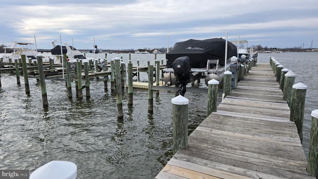 2065 CASE RD, Baltimore, MD 21222