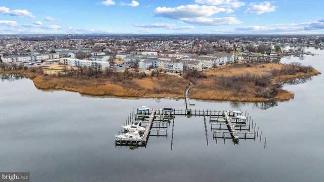 2065 CASE RD, Baltimore, MD 21222