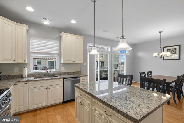 2065 CASE RD, Baltimore, MD 21222