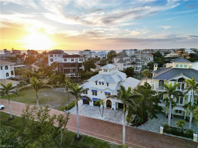 237 Bayfront DR, Bonita Springs, FL 34134