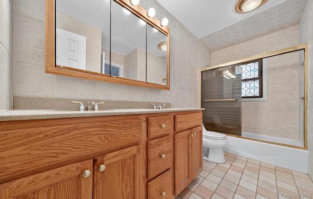 8 Badami Drive, Middletown, NY 10941