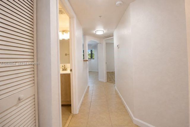 22561 SW 88th Pl 205-7, Cutler Bay, FL 33190