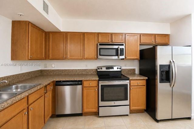 22561 SW 88th Pl 205-7, Cutler Bay, FL 33190