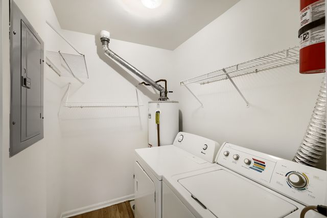 734 N Gary Avenue 112, Carol Stream, IL 60188