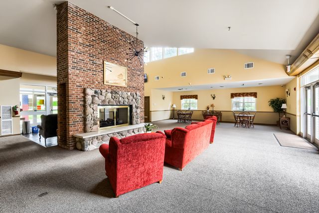 734 N Gary Avenue 112, Carol Stream, IL 60188