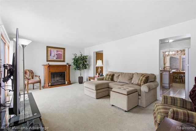 3164 Woods Circle, Detroit, MI 48207