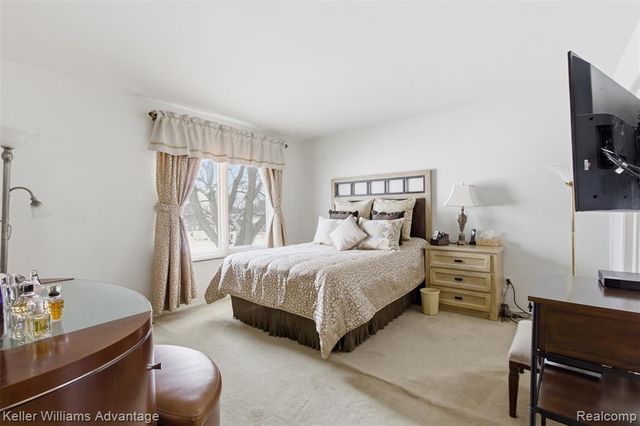 3164 Woods Circle, Detroit, MI 48207