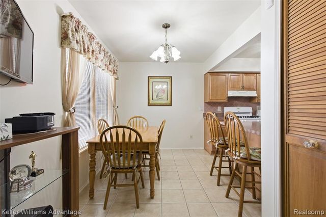 3164 Woods Circle, Detroit, MI 48207