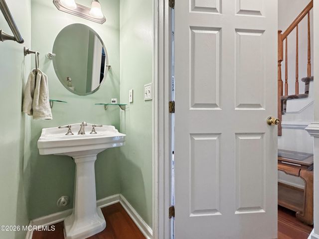 25 Bryce Canyon Road, Howell, NJ 07731