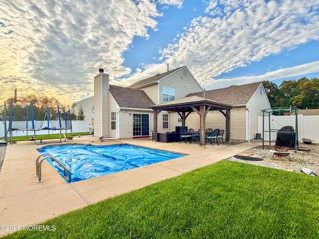 25 Bryce Canyon Road, Howell, NJ 07731