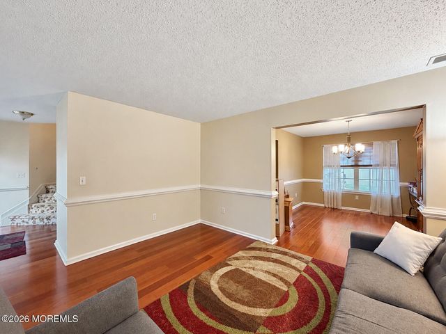 25 Bryce Canyon Road, Howell, NJ 07731
