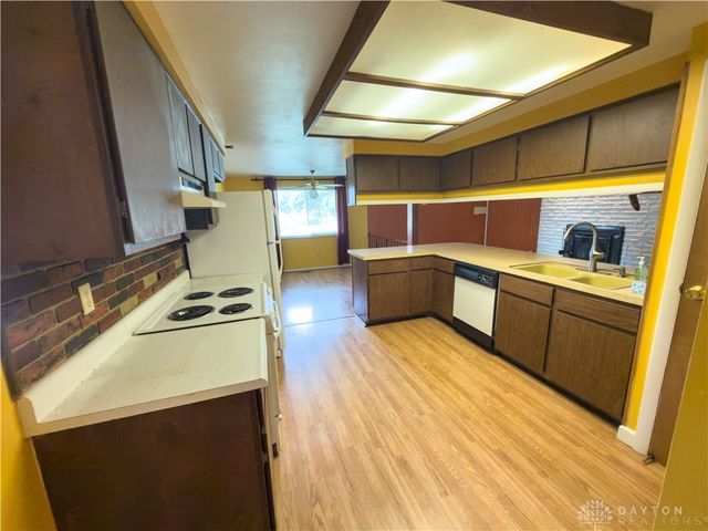 5741 Toulon Court, Huber Heights, OH 45424