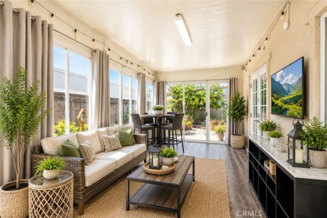 5901 Los Encinos, Buena Park, CA 90620