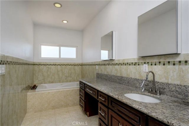 5901 Los Encinos, Buena Park, CA 90620