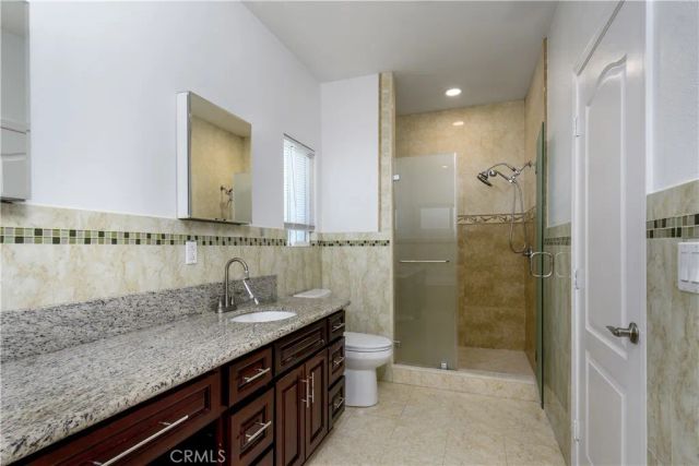 5901 Los Encinos, Buena Park, CA 90620