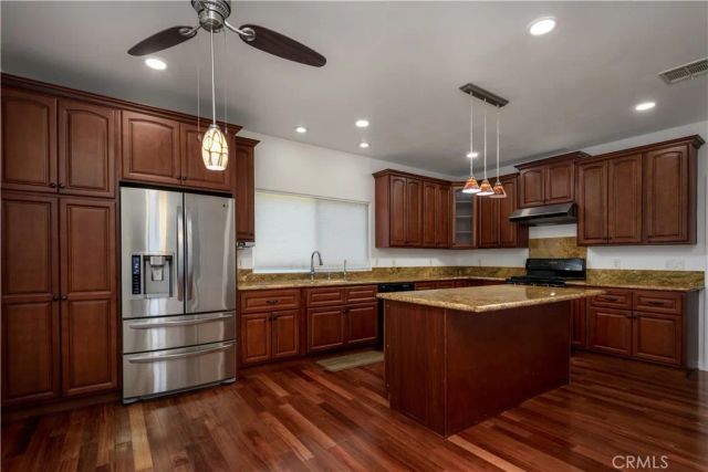 5901 Los Encinos, Buena Park, CA 90620