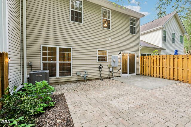 10733 Pendragon Place, Raleigh, NC 27614
