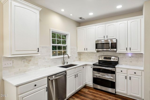 10733 Pendragon Place, Raleigh, NC 27614