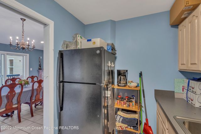 6 Pitney Lane, Jackson, NJ 08527