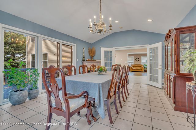 6 Pitney Lane, Jackson, NJ 08527